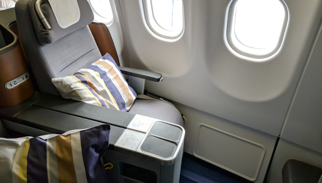 Lufthansa Business Class review - Passport & Palmtree